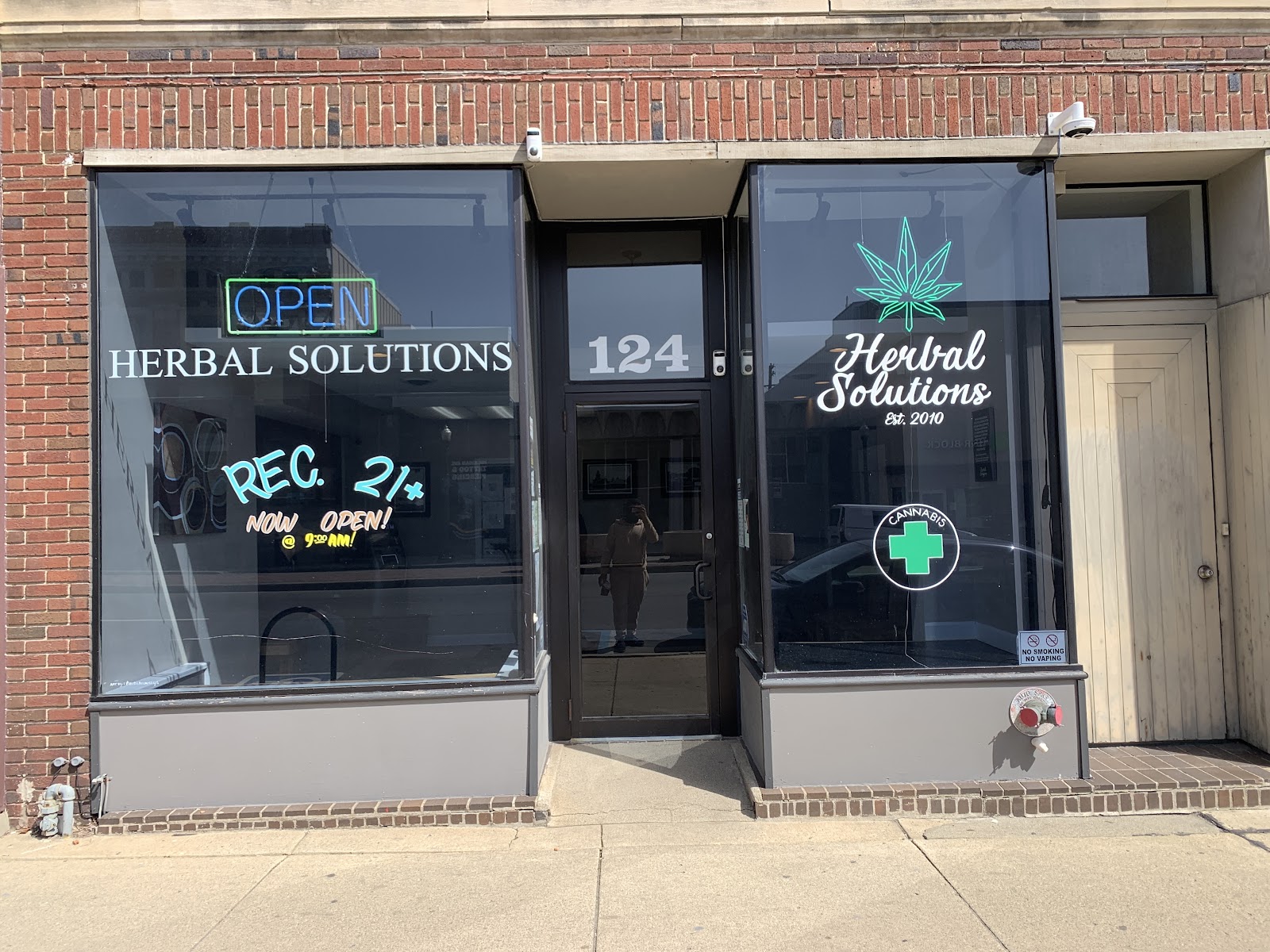 Herbal Solutions | Ypsilanti Recreational Cannabis Dispensary in Ypsilanti