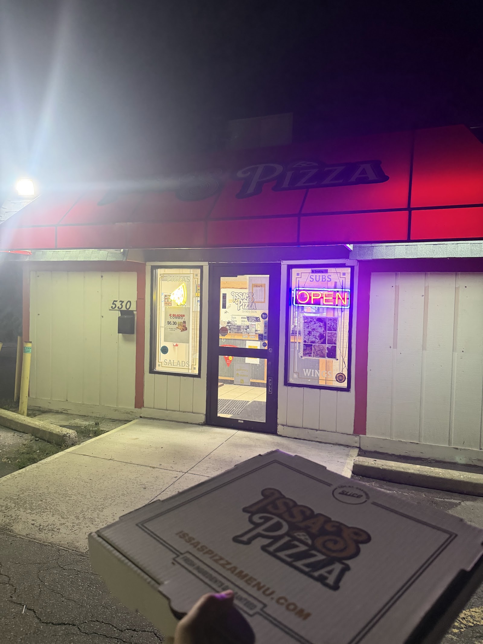 Issa's Pizza in Ypsilanti