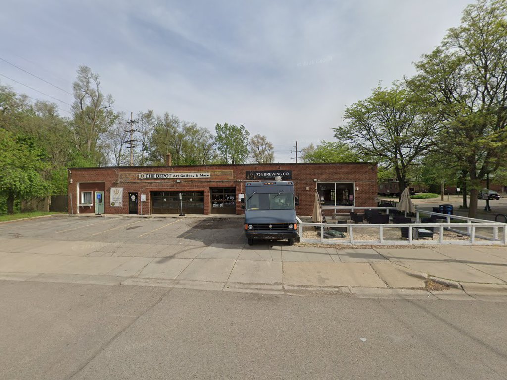 Silver Spoon Antiques in Ypsilanti