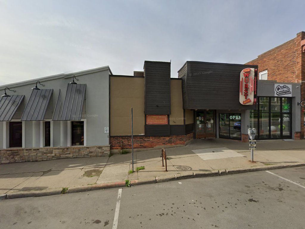 Vinny’s Bar & Grill — photo
